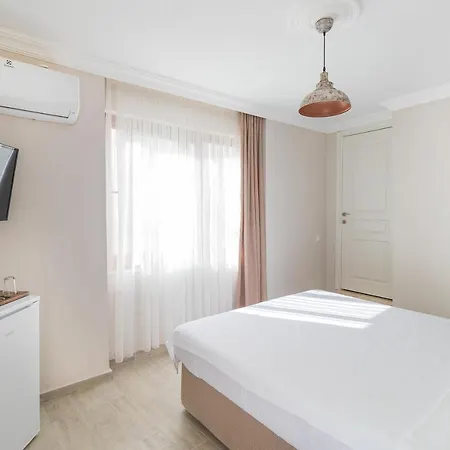 Kamelya Selimiye موجلا